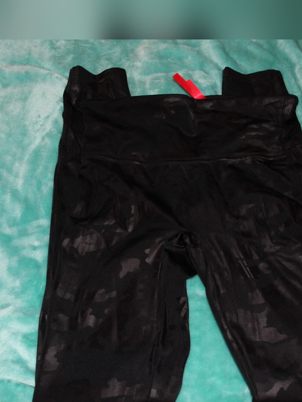 Women's Black Spanx Leggings Size Small - Picture 2 of 8